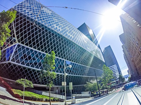 seattle washington city skyline and streetsのeditorial素材