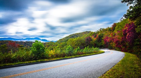 beautiful autumn landscape in north carolina mountainsの写真素材