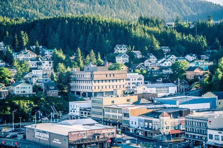 scenery around alaskan town of ketchikanのeditorial素材