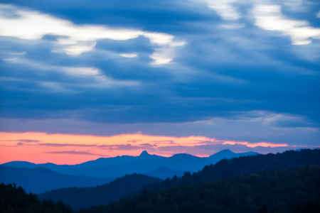 sunset over peaks on blue ridge mountains layersの写真素材