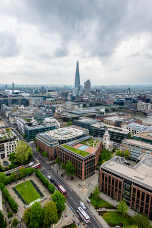 aeriall view of london on partially sunny dayの写真素材