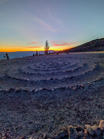 sunset at mount shasta in northern californiaの写真素材