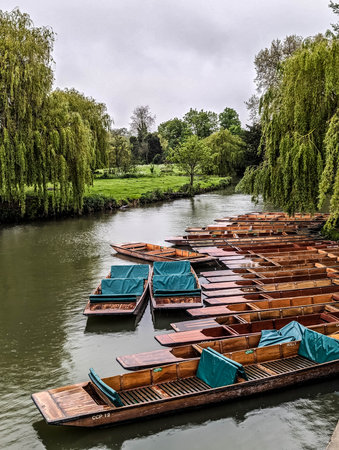 Cambridge, UK - MAY 03 2024 : street scenes in Cambridge, UK. It's a university city and the county town of Cambridgeshire, England.の写真素材