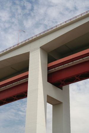 Large bridge pillar