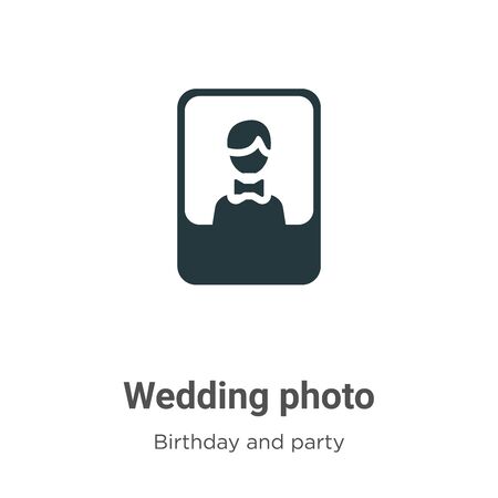 Wedding photo vector icon on white background. Flat vector wedding photo icon symbol sign from modern birthday and party collection for mobile concept and web apps design.のイラスト素材
