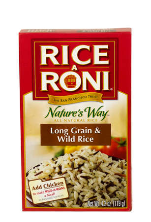 RIVER FALLS,WISCONSIN-JANUARY23,2016: A box of Rice A Roni brand Long Grain and Wild rice mix.のeditorial素材