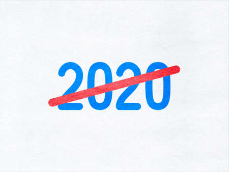 Strikethrough 2020 on paper textureの写真素材