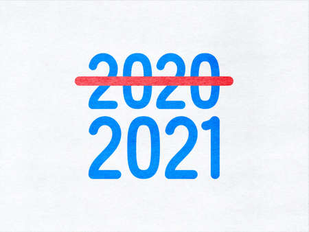 Strikethrough 2020 2021 on paper textureの写真素材
