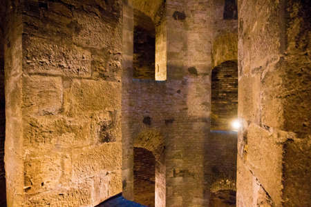 The Pozzo di San Patrizio (English: St. Patrick's Well) is a historic well (16th century) in Orvieto, Umbria, central Italy.のeditorial素材