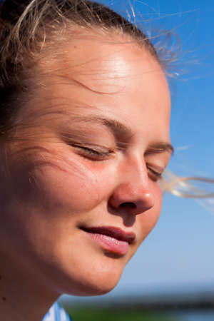 Portrait of smiling young girl 