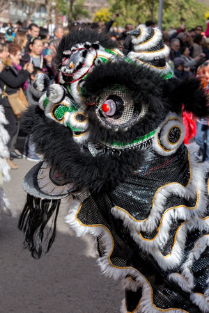 Barcelona, Catalonia, Spain. 04 st Feb, 2017. Participant dragon of the Chinese new year parade in Barcelonaのeditorial素材