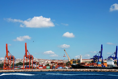 Cargo operations on a container ship in port Istanbul, Turkeyのeditorial素材