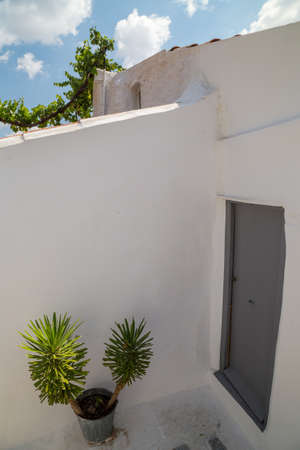 Narrow streets in the centre of Athens, Greeceの写真素材