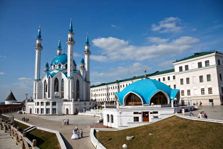 KAZAN, RUSSIA - AUGUST 01: Tourists on excursion walking around Kul Sharif Mosque on August 01, 2009 in Kazan, Russia. Kul Sharif is tourist attraction of Kazan, capital of the Universiade 2013のeditorial素材