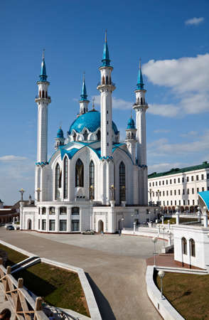 KAZAN, RUSSIA - AUGUST 01: Tourists on excursion walking around Kul Sharif Mosque on August 01, 2009 in Kazan, Russia. Kul Sharif is tourist attraction of Kazan, capital of the Universiade 2013のeditorial素材