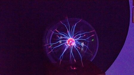 Electricity in plasma Tesla power ball