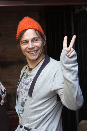 TOMSK, RUSSIA - FEBRUARY 23: Ilya Lagutenko - Russian singer, frontman of pop-rock group Mumiy Troll in a night club Teatro, February 23, 2009 in Tomsk, Russia.のeditorial素材