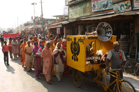 BANBASA, INDIA - JANUARY 9: Social demonstration of Sikhs and Hindus for better conditions of work, January 9, 2009 in Banbasa, India.のeditorial素材