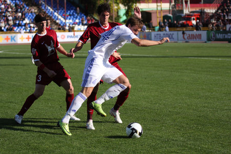 TOMSK, RUSSIA - SEPTEMBER 20: Football match Championship of Russia among Tom'(Tomsk) - Rubin (Kazan), September 20, 2009 in Tomsk, Russia.のeditorial素材