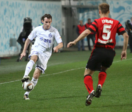 MOSCOW - MAY 5: The championship of Russia on football: "Dynamo" (Moscow) - "Amkar" (Perm) - (1:1), May 5, 2010 in Moscow, Russia.のeditorial素材