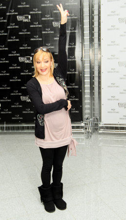 MOSCOW - APRIL 18: Singer Tatjana Bulanova at recital kompozitor Raimonds Pauls and poet Ilya Reznik "Two maestro. Return Legends" Concert Hall "Crocus City Hall", April 18, 2010 in Moscow, Russia.のeditorial素材