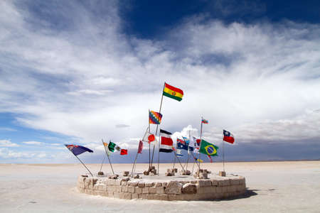 Flags at the Salar de Uyuni, Boliviaの写真素材