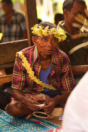 BERDUT, MALAYSIA - APR 8: Unidentified man Orang Asli in his village on Apr 8, 2013 in Berdut, Malaysia. More than 76% of all Orang Asli live below the poverty line, life expectancy - 53 years old.のeditorial素材