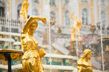 Grand Cascade Fountains At Peterhof Palace, St. Petersburg, Russia.
のeditorial素材