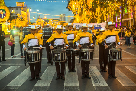 BANGKOK, THAILAND - DEC 5, 2014: Unidentified participants in the celebration of the 87th birthday of Thailand King Bhumibol Adulyadej, is also known as Rama IX, ninth monarch of the Chakri Dynasty.のeditorial素材