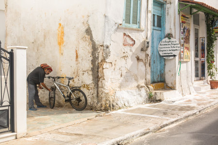PYLOS, GREECE - OCT 6, 2014: View of the island. Pylos has a long history, In Classical times, the site was uninhabited, but became the site of the Battle of Pylos in 425 BC, during Peloponnesian War.のeditorial素材