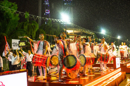 SINGAPORE - JAN 19, 2016: Unidentified participants Chingay Parade. Parade is ranked as largest street festival in Asia. This year braved the rain in the parade was attended by 8,000 participants.のeditorial素材