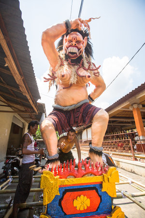 UBUD, BALI - MAR 8, 2016: Unidentified people during the celebration Nyepi - Balinese Day of Silence. Day Nyepi is also celebrated as New Year - according Balinese calendar now came 1938 year.のeditorial素材