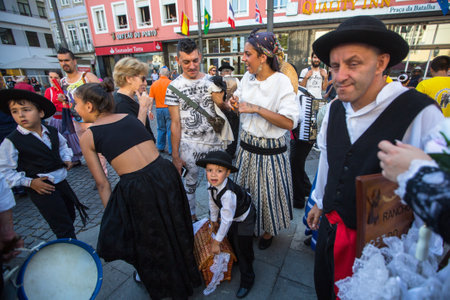 PORTO, PORTUGAL - JUL 15, 2017: Participants of the Porto folklore festival (Festival de Folclore do Orfeao do Porto).のeditorial素材