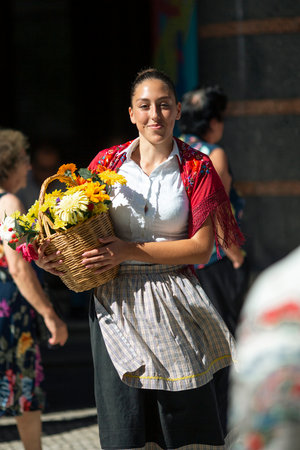 PORTO, PORTUGAL - YUL 1, 2023: Closing the week of Saint John festival, the popular marches aka Rusgas take to streets in the city. Festivities have been held in the Porto for more than six centuries.のeditorial素材