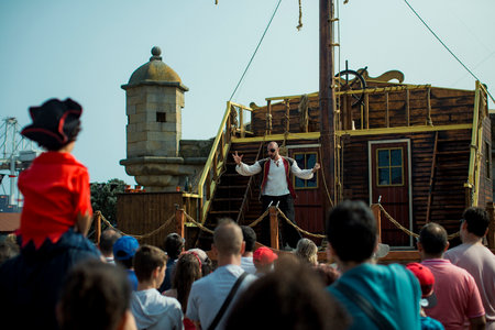 PORTO, PORTUGAL - JUL 9, 2023: During the annual Pirates Leca da Palmeira festival in Matosinhos Castle built 1638. Held by the municipality in order to preserve the historical and cultural heritage.のeditorial素材
