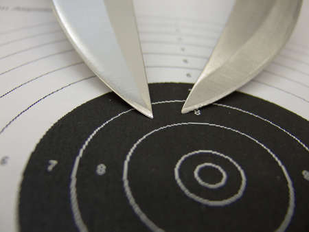 knives on target
