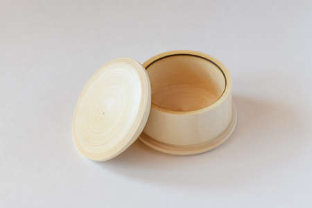 Round wooden casket mock up on white backgroundの写真素材