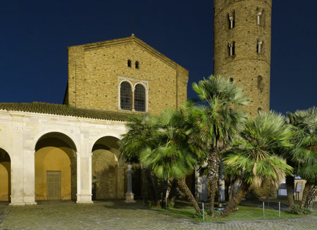 Basilica of Sant'Apollinare Nuovo at night. Ravenna, Italyのeditorial素材