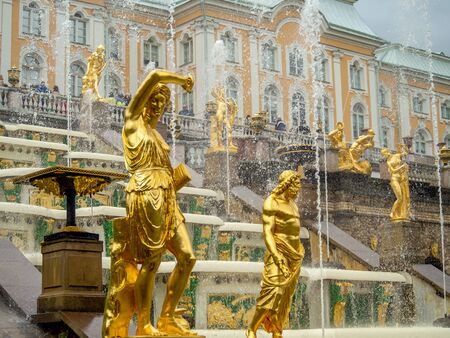 PETERHOF, SAINT-PETERSBURG, RUSSIA - MAI 26, 2019: Roman decoratedn foutains in Peterhof - the place with many golden palaces and gardensのeditorial素材
