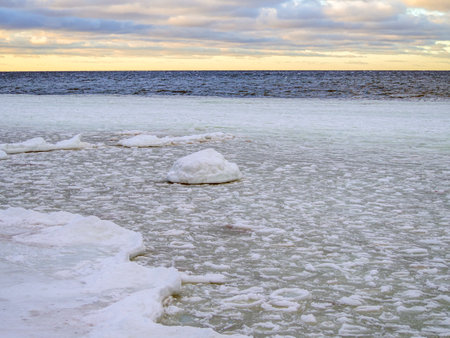 Coast of the Baltic Sea in winter. Estoniaの写真素材