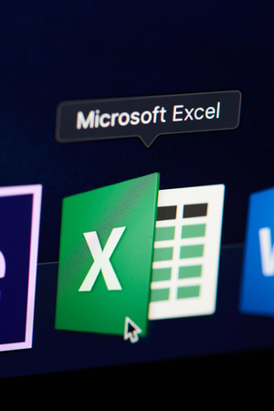 New york, USA - november 15, 2018:Microsoft office excel icon on device screen pixelated close up viewのeditorial素材