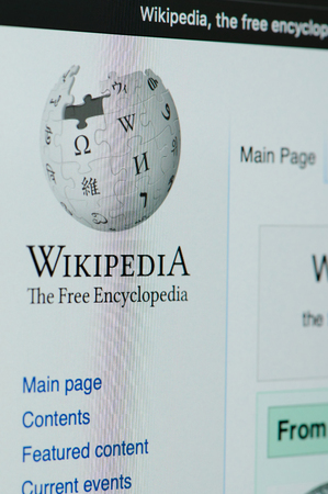 New york, USA - april 22, 2019: Wikipedia home page on laptop screen close upのeditorial素材