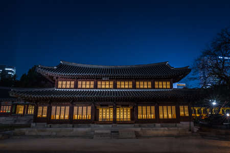 SEOUL / SOUTH KOREA - 10.30.2019: National architecture of Seoul, preserved to this day. Beautiful evening viewのeditorial素材