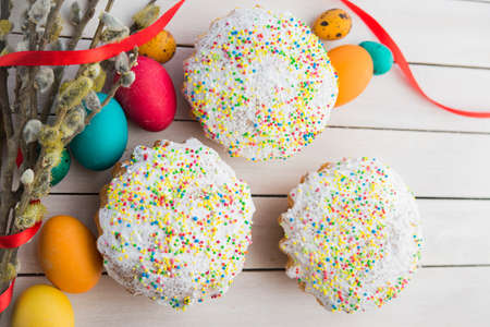 Easter holiday. Tasty traditional cake on background.の写真素材