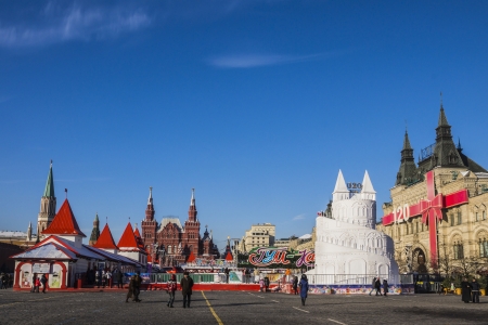 MOSCOW, RUSSIA - JANUARY 25  Skating rink on the Red Square was installed at the main Department Store  GUM  in Moscow January 25, 2014  Tradition installation of the ice rink since 2006のeditorial素材