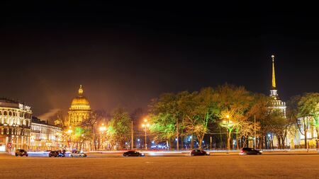 St. Isaac's Cathedral and the Admiralty in St. Petersburg winter view from Palace Squareのeditorial素材