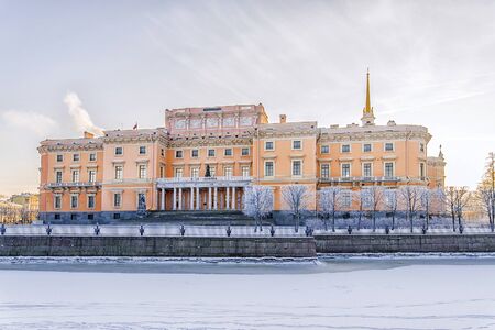 Mikhailovsky Castle in St. Petersburg. Winter frosty morningのeditorial素材