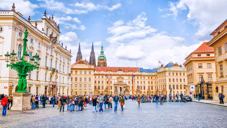 PRAGUE. CZECH REPUBLIC - MAY 17, 2016: Square in front of the Royal Palace in Prague Castleのeditorial素材