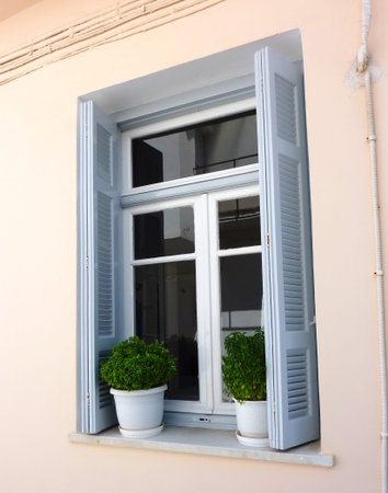 traditional mediterranean house door
