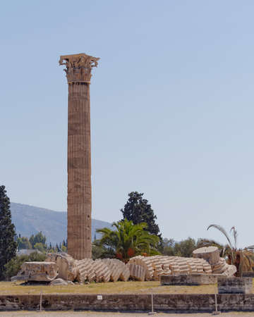 ruins of the olympian zeus ancient Greek temple, Athensの写真素材